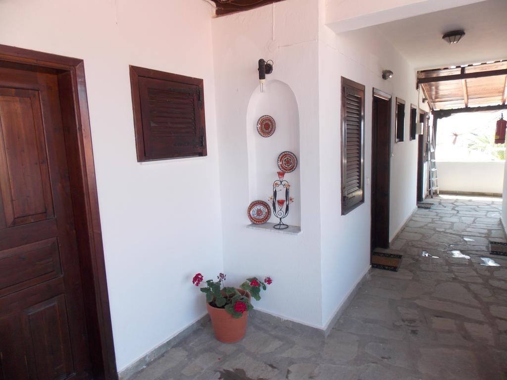 Elsa Apartments Pefkochori Bagian luar foto