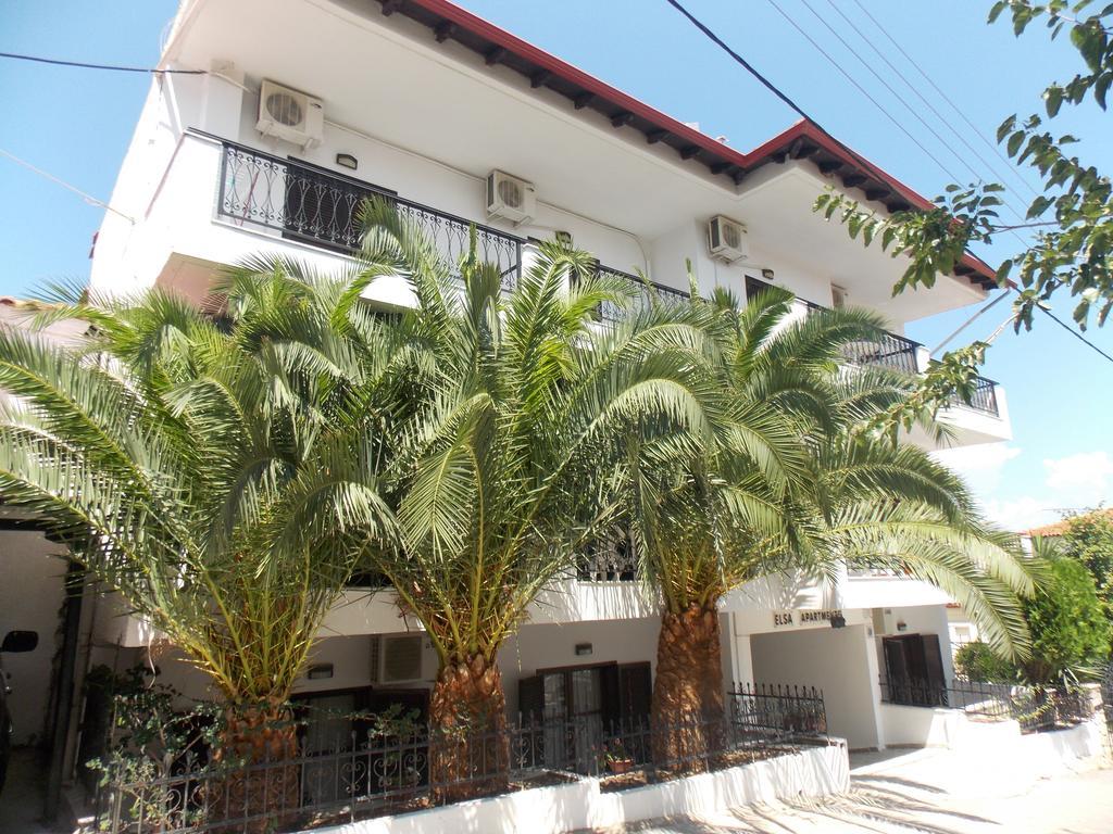 Elsa Apartments Pefkochori Bagian luar foto