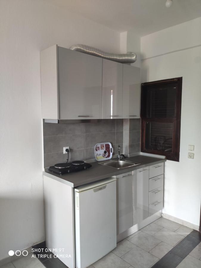 Elsa Apartments Pefkochori Bagian luar foto